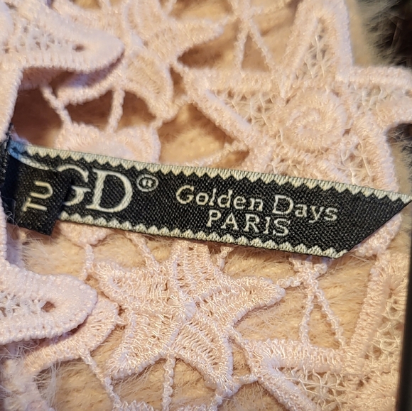 BUNDLE & SAVE • #128 • Eyelash-knit Textured Sweater • Crochet On Neckline - Picture 5 of 8